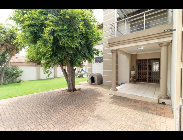 5 BEDROOM HOUSE FOR SALE IN VERWOERDPARK